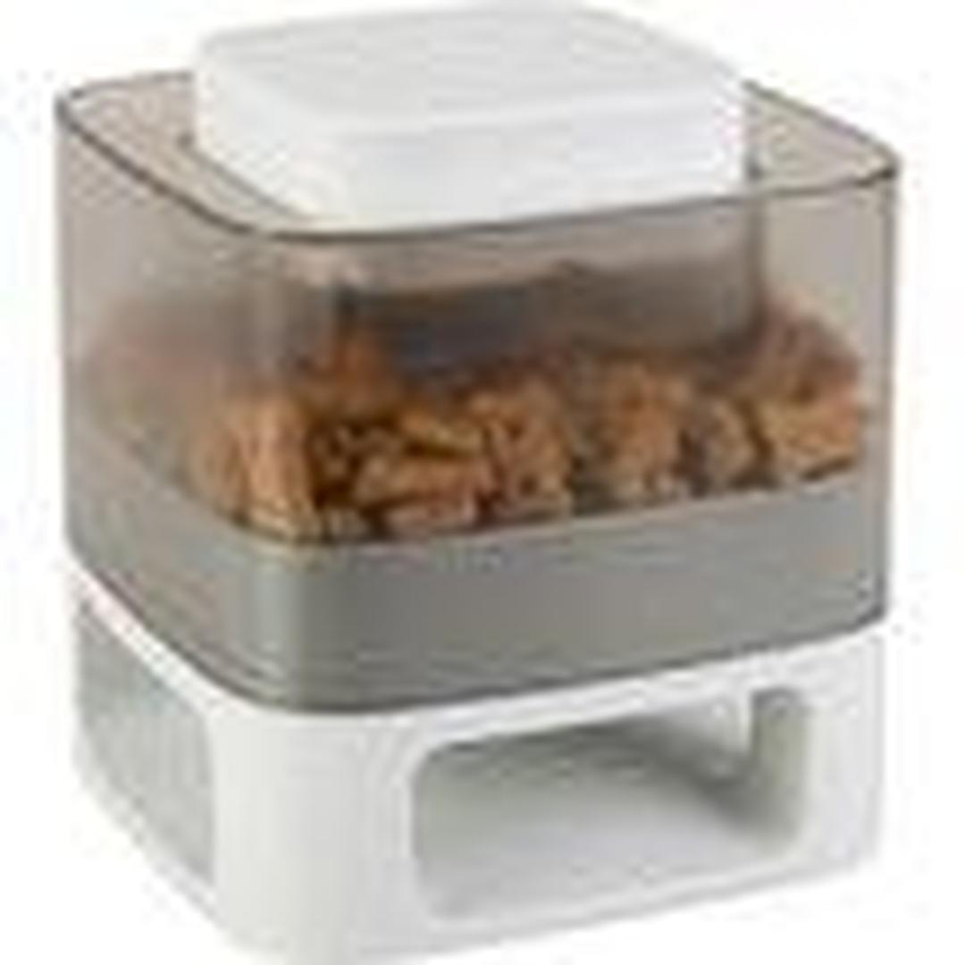 Pounce + Fetch Interactive Press & Release Dog & Cat Treat Dispenser, 6-cup