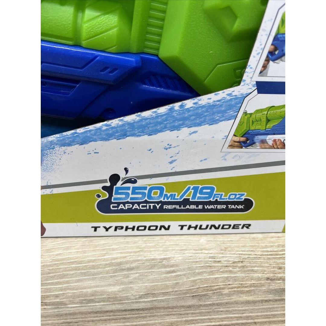 Zuru X Shot Typhoon Thunder Water Squirt Gun - 550ml Capacity, 30ft Range, Outdoor Fun