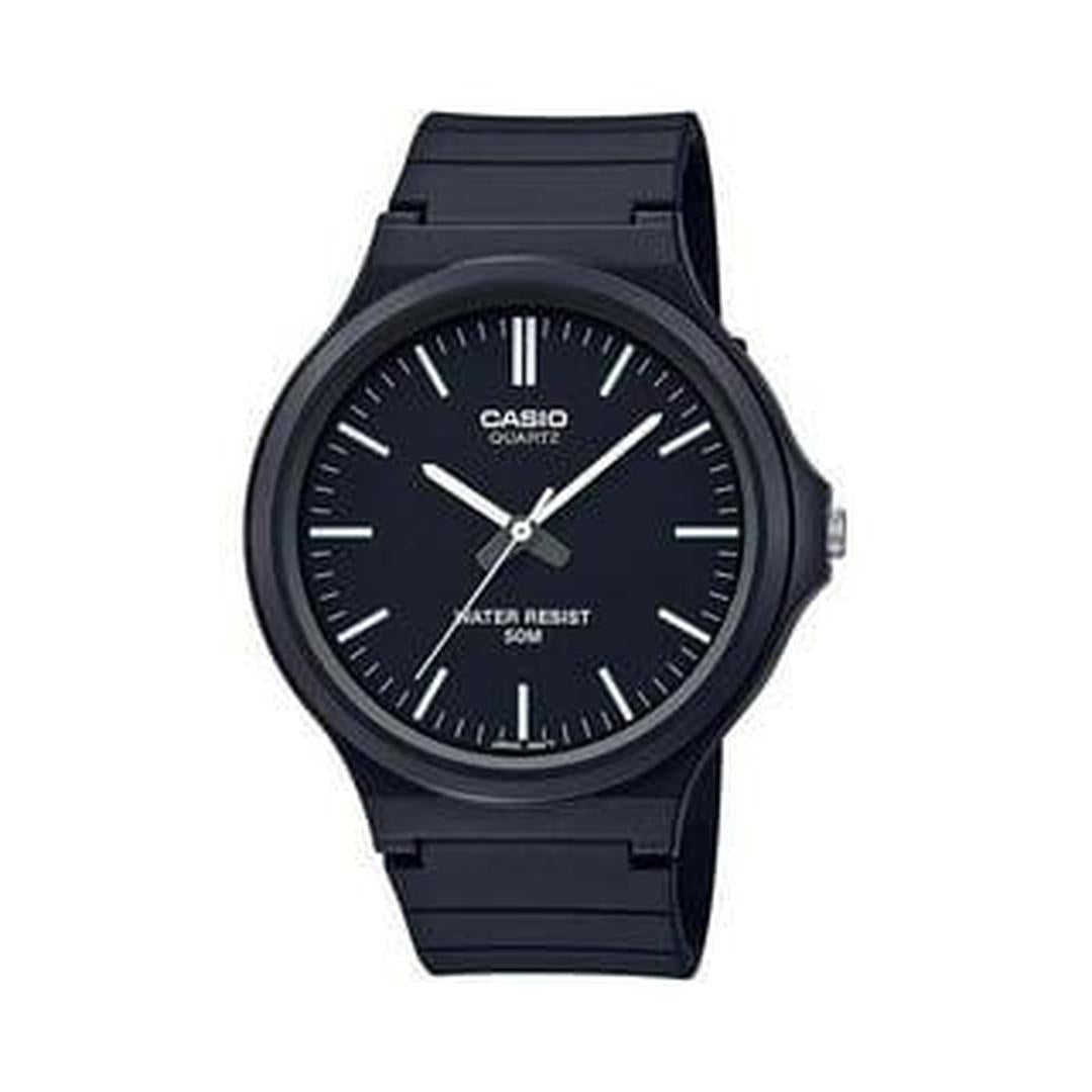 Casio Men S Classic Analog Watch Black/White Accents