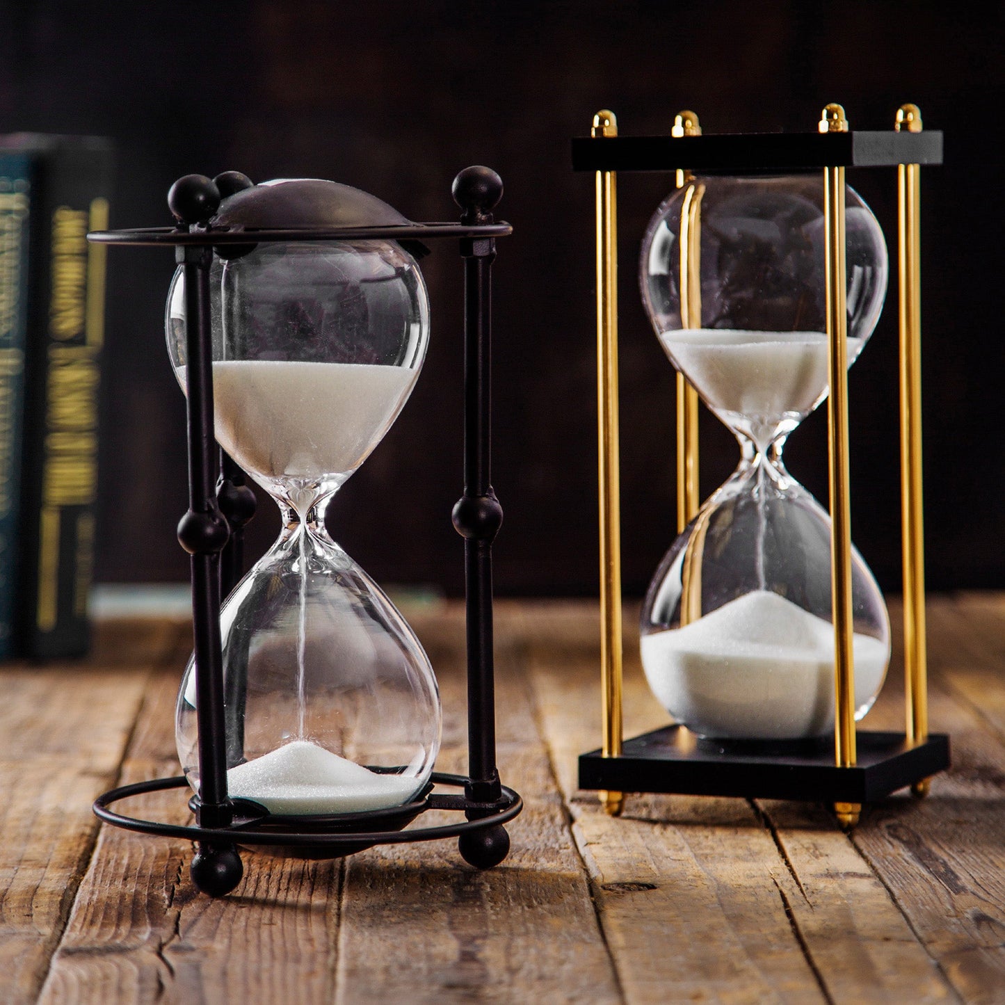 9.5"Gold Caged Sandtimer Wh Sd