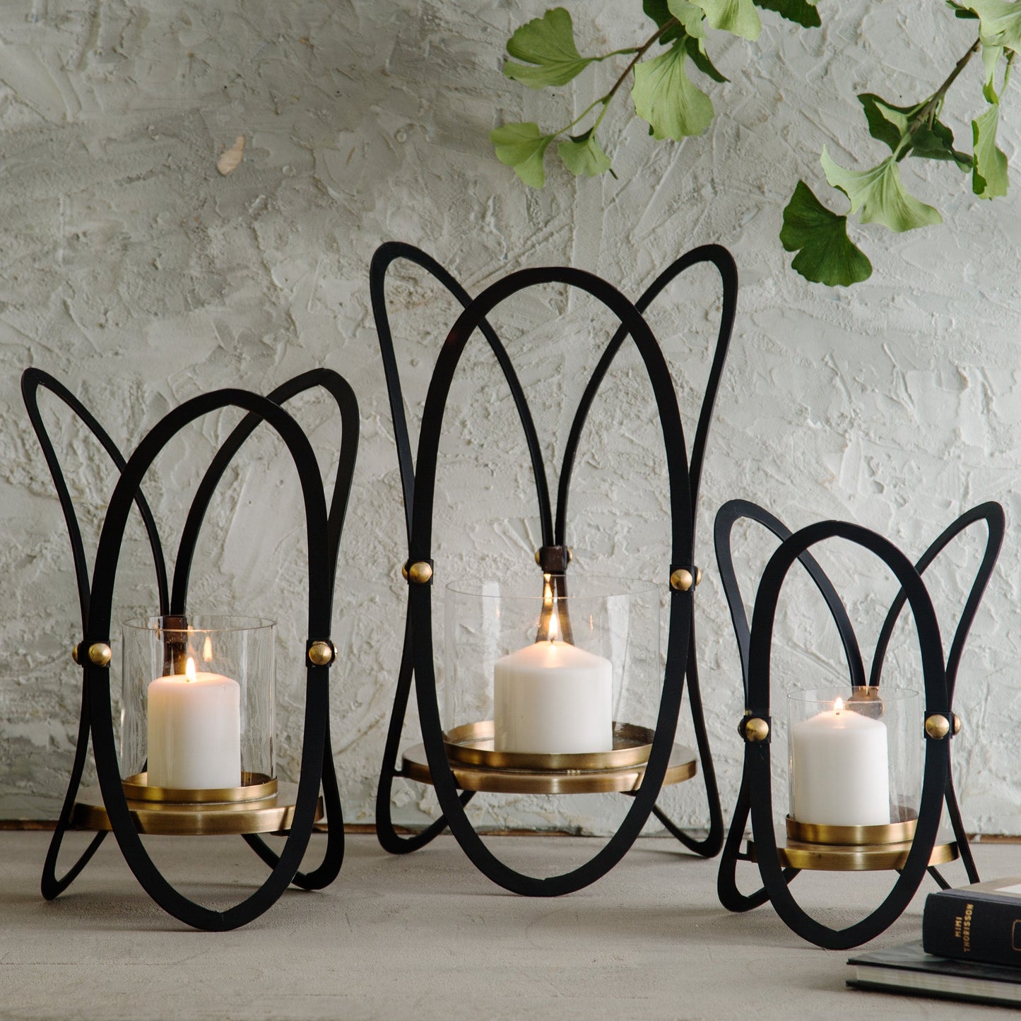 13"H Banded Hurricane W Glass