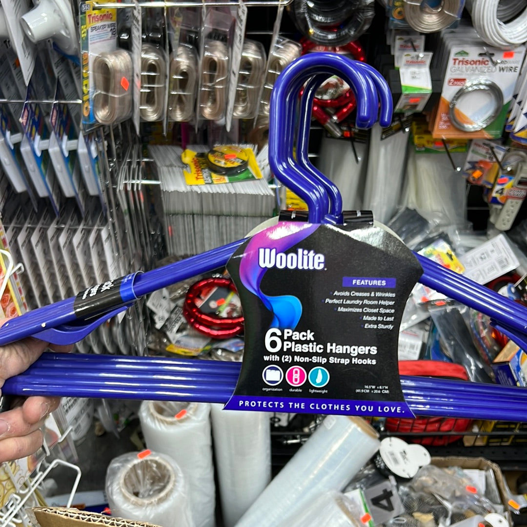 50GM 6PK BASIC PLASTIC HANGER W.2 ACCESORY HOOKS