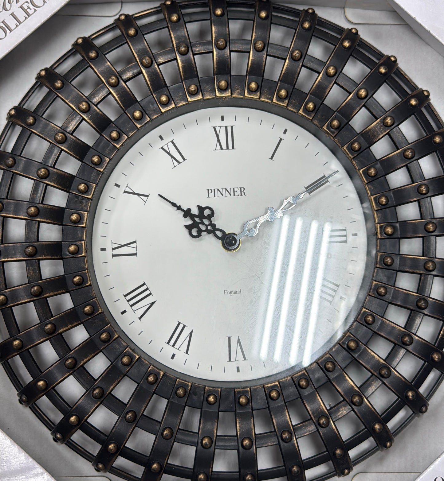 Throne collection 14” wall clock