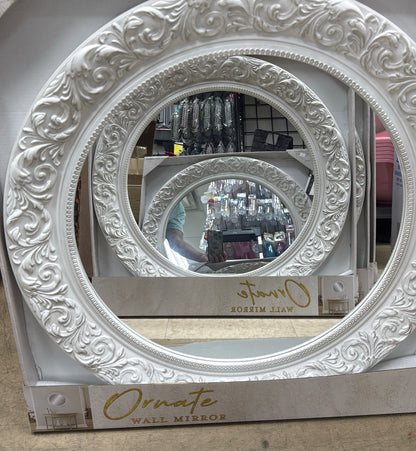 26" ROUND ORNATE RUFFLED EDGE MIRROR