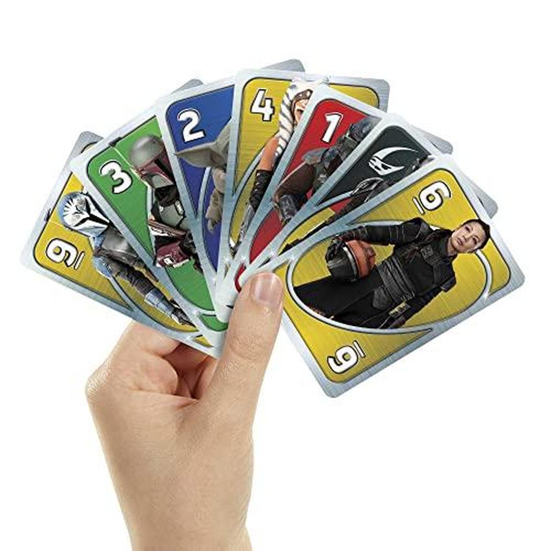 Mattel Games UNO Star Wars The Mandalorian in Storage Tin, Themed Deck & Special Rule