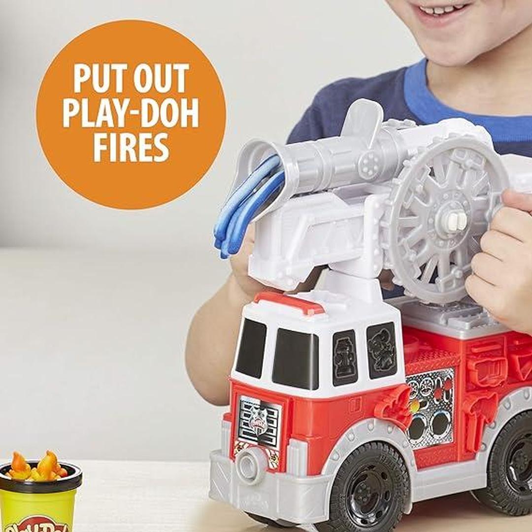Play-Doh Wheels Firetruck Toy with 5 Non-Toxic Colors Including Play-Doh Water Compound