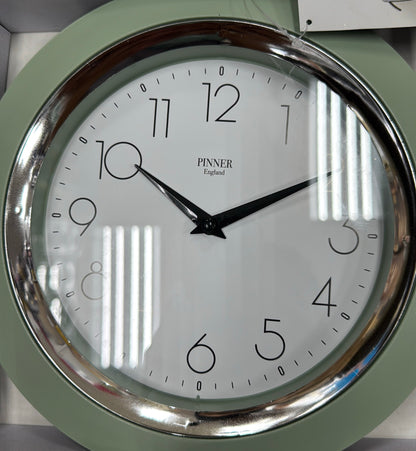Two tone wall clock 10”