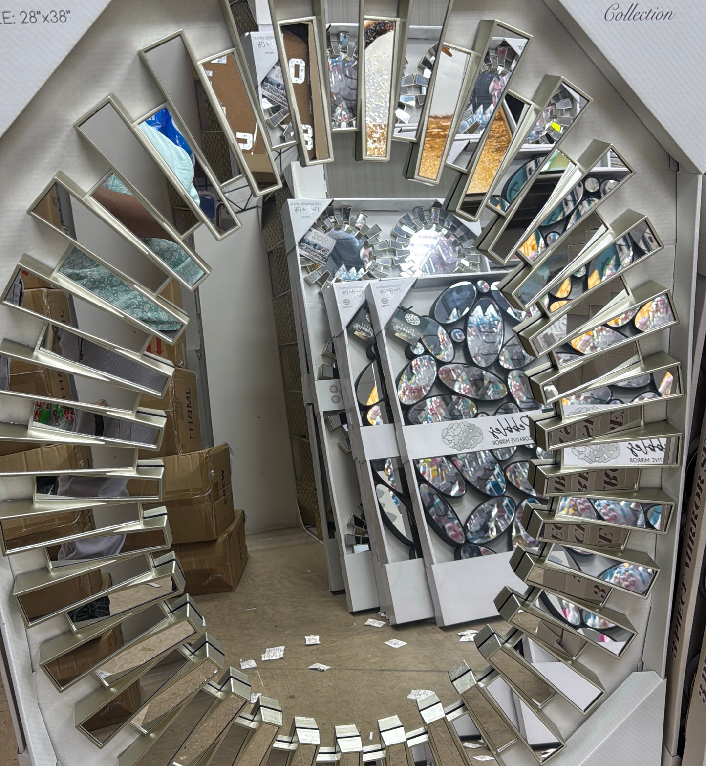 CHAMPAGNE OVAL MIRROR - SIZE: 28" x 38" Oval