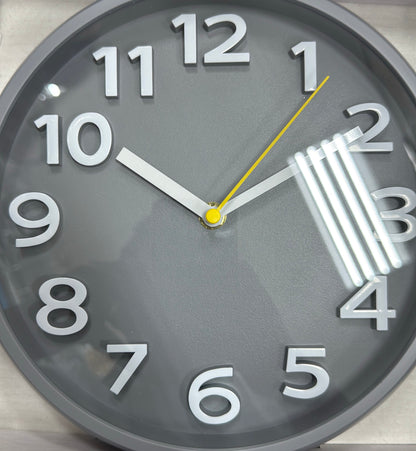 Modern wall clock