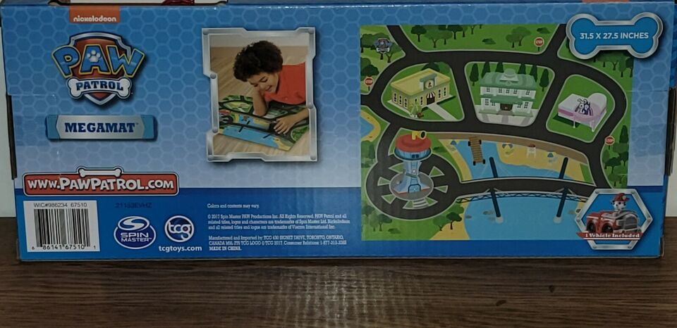 Paw Patrol Felt Mega Playmat NEW with Chase in Police Vehicle